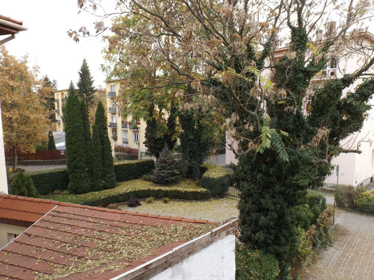 Vitalis Apartman Эгер Экстерьер фото
