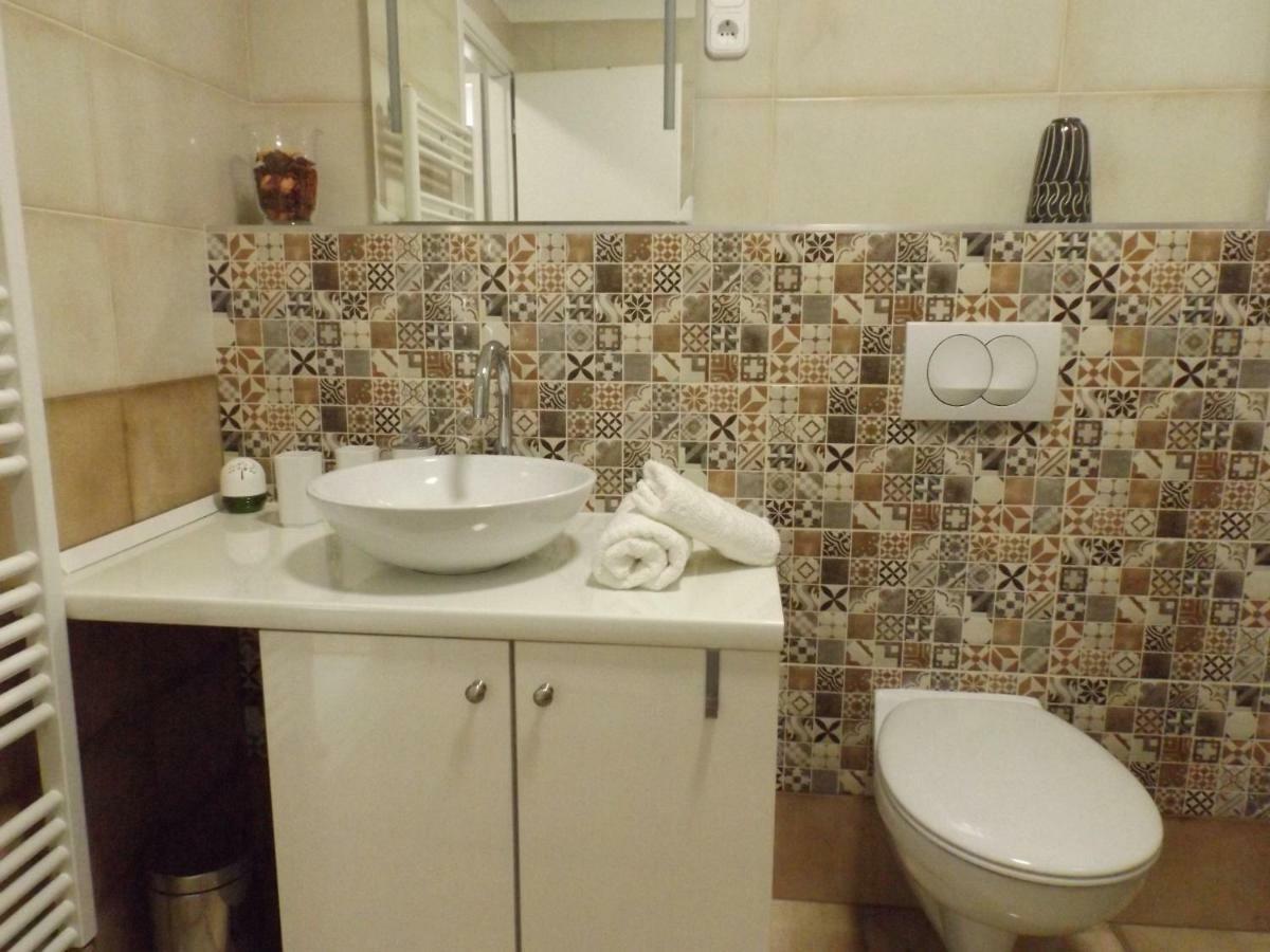 Vitalis Apartman Эгер Экстерьер фото