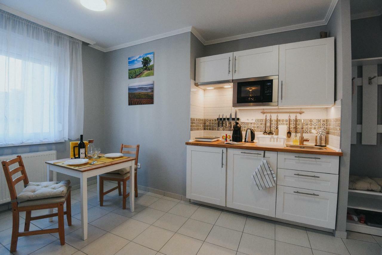 Vitalis Apartman Эгер Экстерьер фото